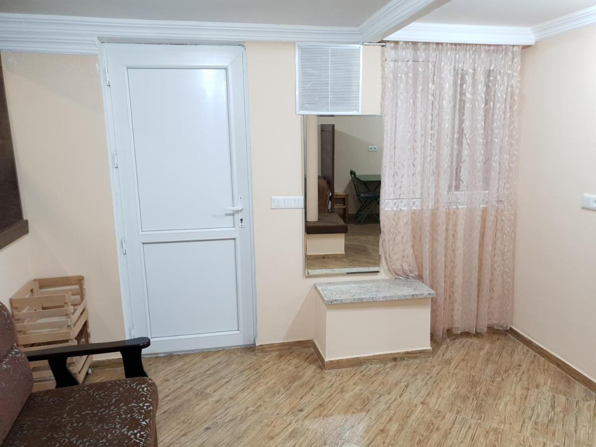 Milky Way Apartment Kutaissi Exterior foto